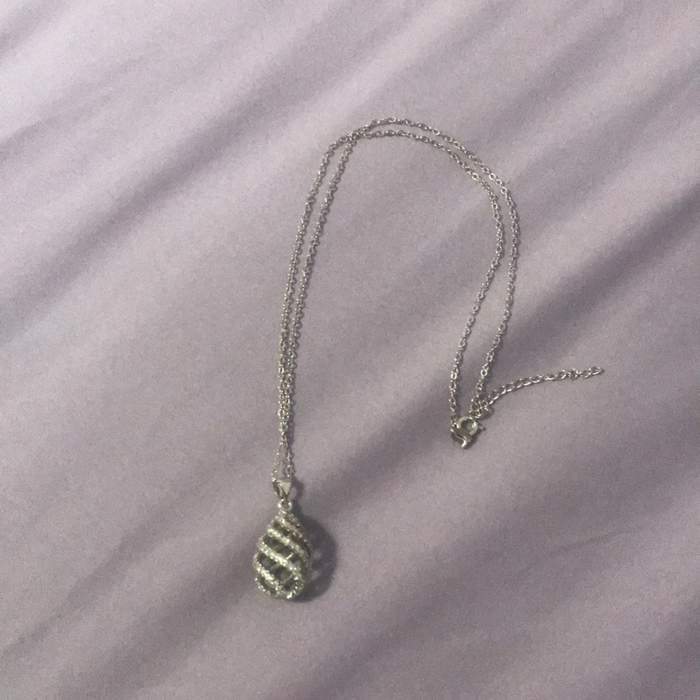 Silver necklace with diamonds